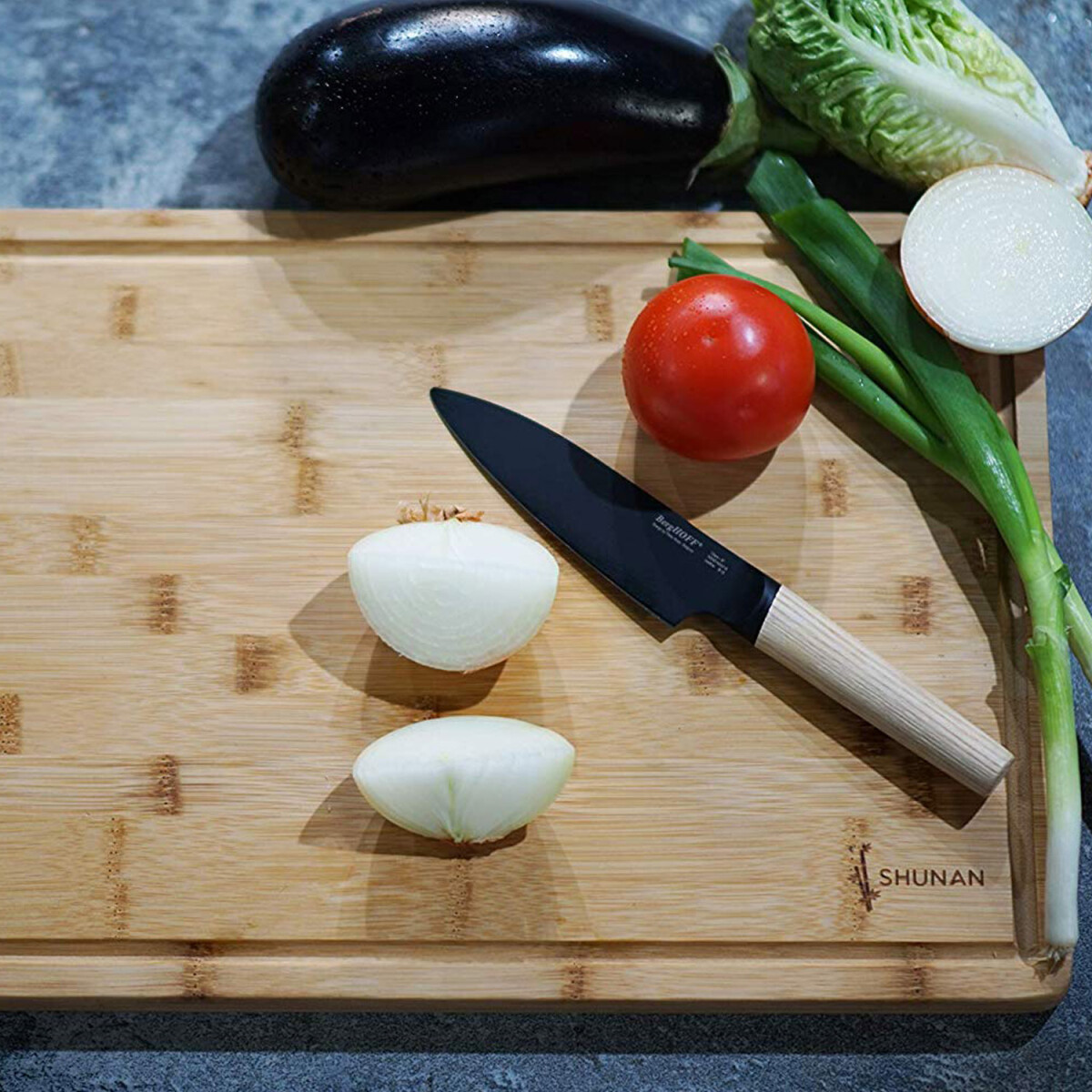 Premium Holzschneidbrett GRILLK&Ouml;NIG Bambus personalisiert mit Wunschnamen