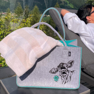 Camolo Filz-Einkaufstasche COW T&uuml;rkis-Grau mit Kuhmotiv 40 &times; 27 &times; 27 cm