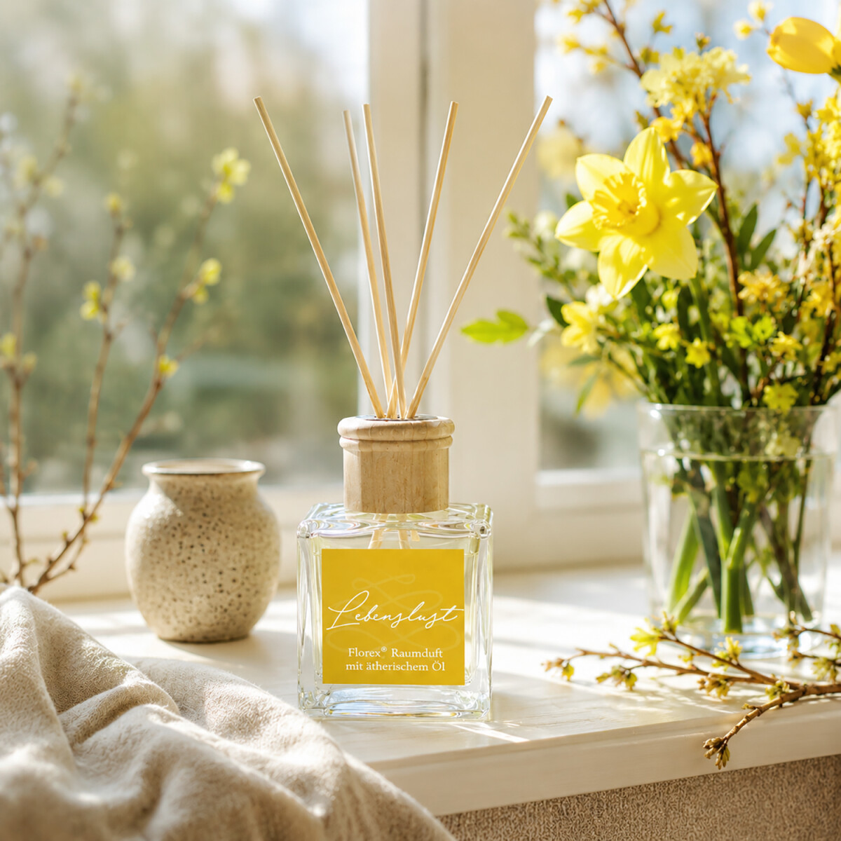 Nat&uuml;rlicher Raumduft mit Zirbe f&uuml;r eine warme Wellness Atmosph&auml;re im Flur